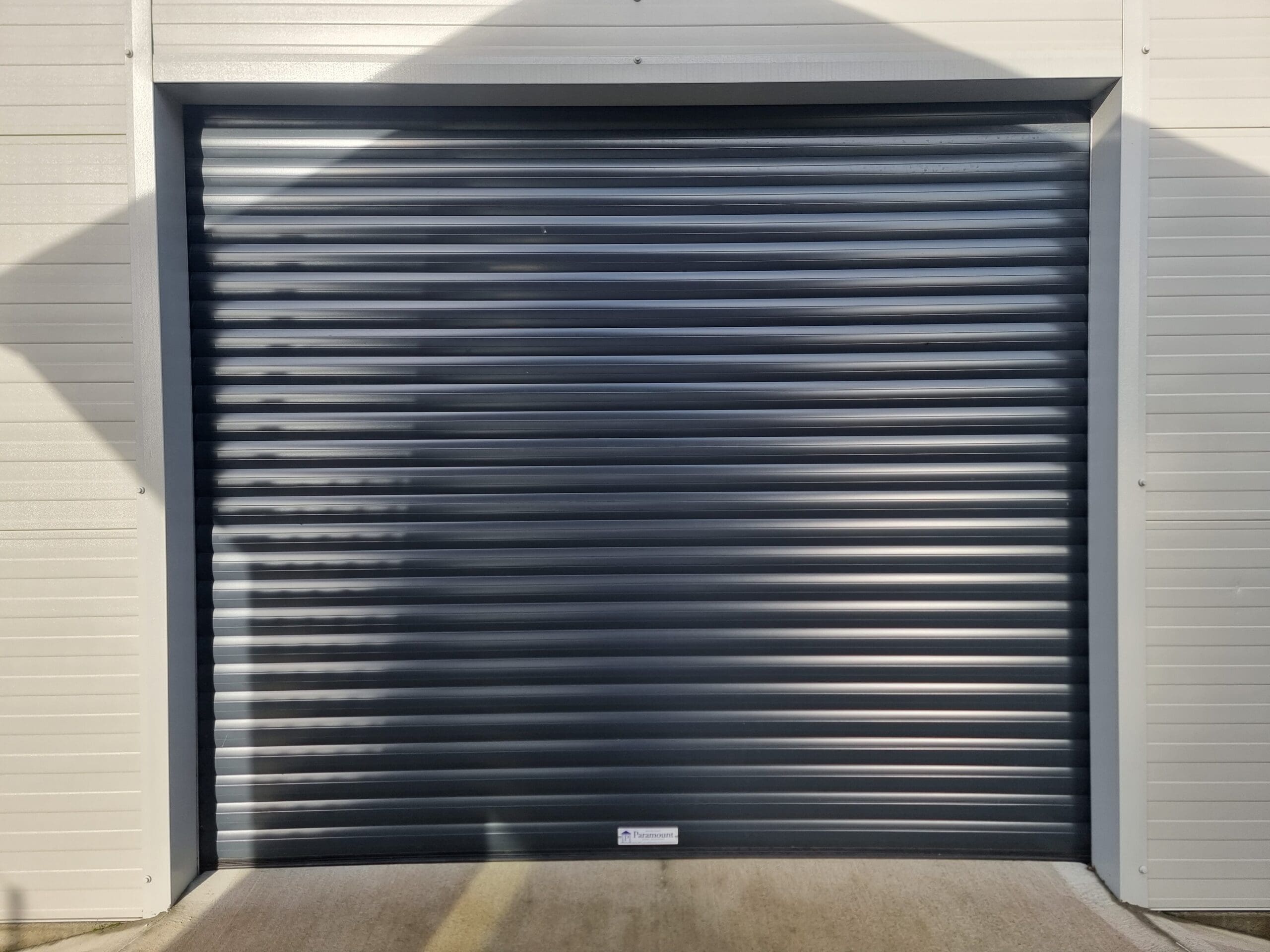 Shanette Gold Range Garage: Insulated Roller Door with Precision Engineering for Energy Efficiency and Sleek Design