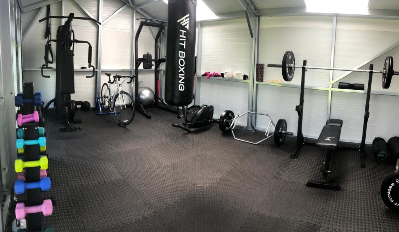 6.2m x 4m insulated garden room gym